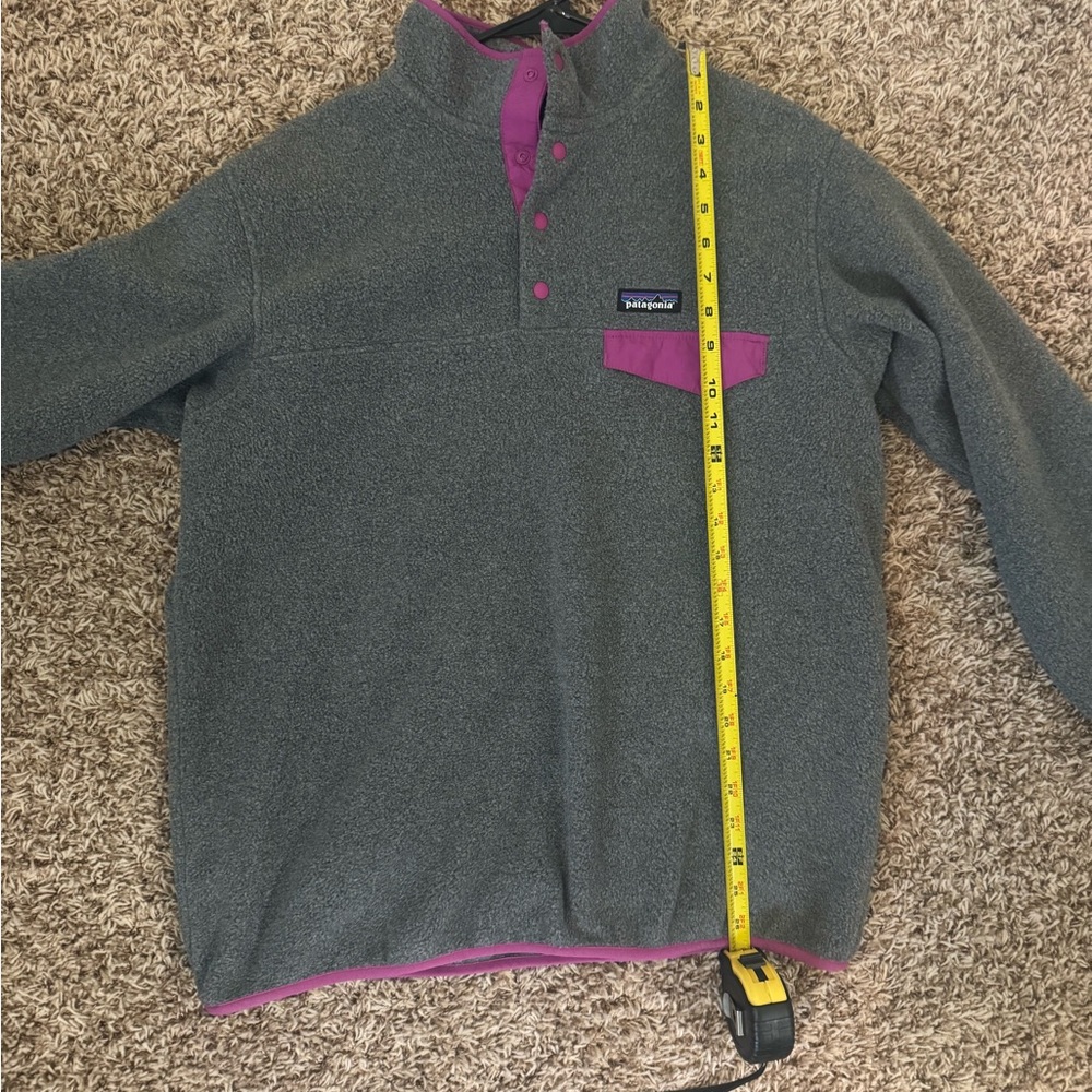 Patagonia Gray Fleece with Purple Trim - Picture 4 of 5
